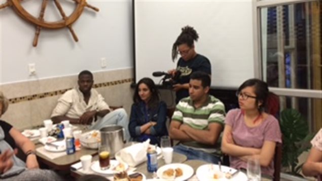 مشاركون في افطار منتدى شباب سان ميشال