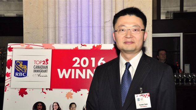 李云翔因拍摄揭露中国摘取贩卖人体器官的调查纪录片《活摘》而获奖。
