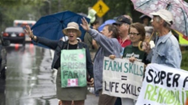About 200 local residents contesting the plan to close the prison farms demonstrated outside Corrections Services headquarters in Kingston Ontario in 2010