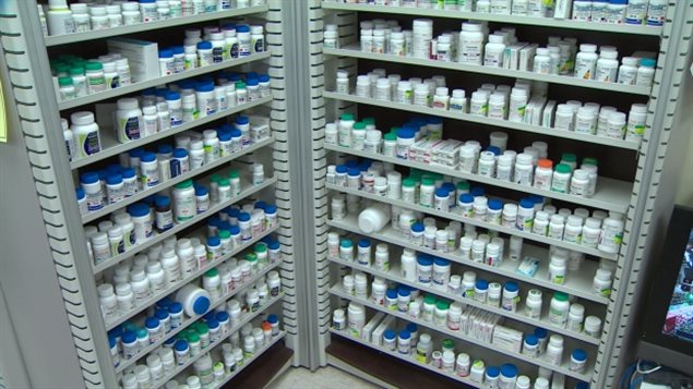 仿制药品制造商常给药剂师礼品以换取推荐其药品