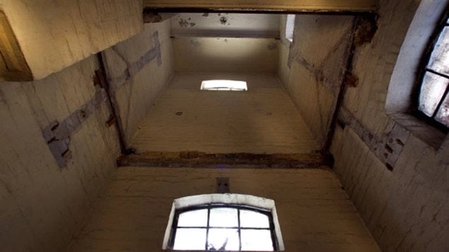 Public hangings were banned in Canada in 1869, so hangings had to be moved indoord. This photo shows the gallows room inside the Don Jail. Though removed, the traces of the gallows were still seen. while some of the Don Jail was demolished, the main part now serves as administration offices for the Bridgepoint Health hospital.