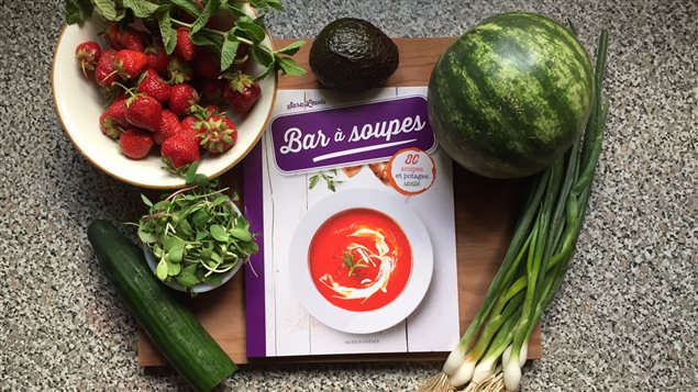 Le livre «Bar à soupes» de Sara Lewis. Le livre «Bar à soupes» de Sara Lewis.