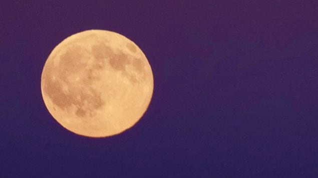 Pleine Lune du tonnerre captée le 19 juillet 2016