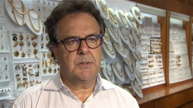 Alec Van Rijk在多伦多经营黄金首饰