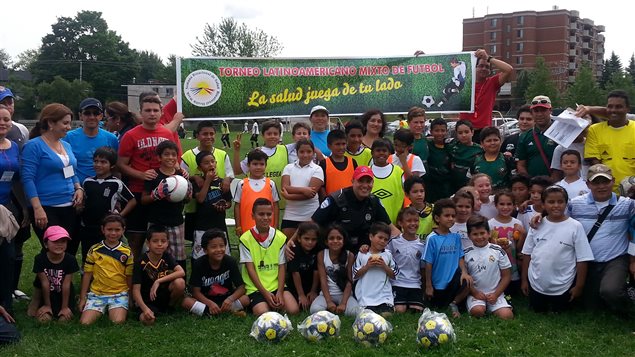El fútbol es sólo una excusa para el encuentro.