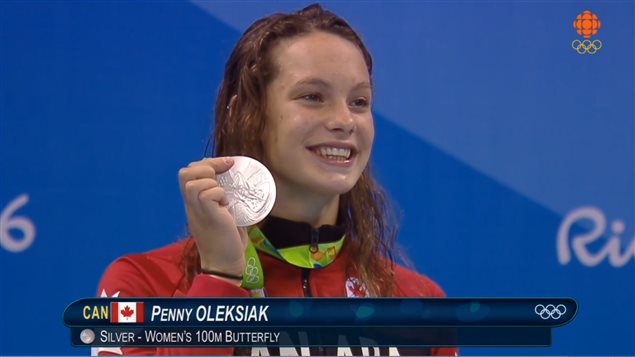 加拿大Penny Oleksiak获女子百米蝶泳奥运银牌