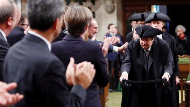 3月9日联邦议会请M.Bélanger担任一天名誉议长