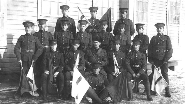 Lieutenant Leslie Miller (far left) with the Canadian Signal Corp