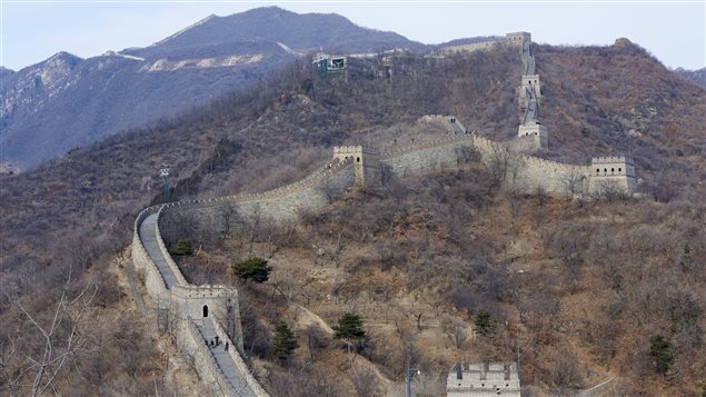 La muraille de Chine est longue de 6700 kilomètres. À l'image de celle-ci, le gouvernement chinois s'est doté d'une «muraille électronique» superperfectionnées pour contrôler et bloquer les publications sur Internet