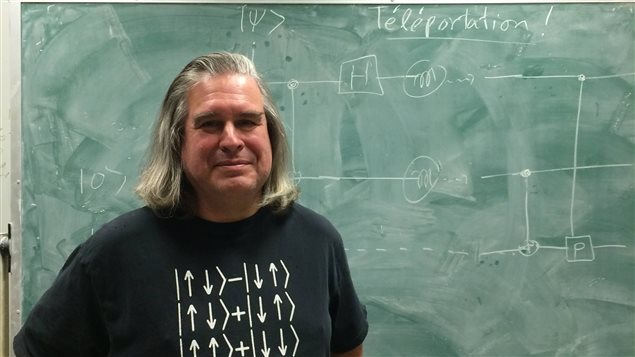 Gilles Brassard, cryptologue montréalais qui a contribué à jeter les bases de la cryptographie quantique. Photo : Radio-Canada / Matthieu Dugal