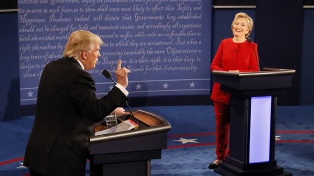 Les deux candidats à la présidentielle américaine se sont livré un premier débat lundi soir, à l'Université Hofstra près de New York. Alors que la course est très serrée entre Hillary Clinton et Donald Trump, qui est sorti gagnant de ce débat?