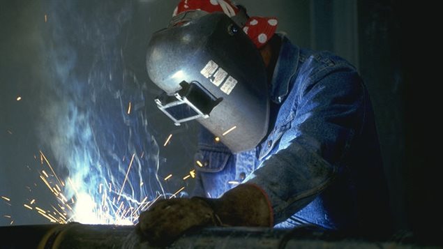 Entente de baisse de salaire dans certains secteurs de la construction en Alberta