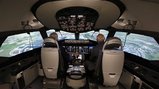 Canadian airline pilots can use flight simulators to keep up their licences instead of having to put in flying time on real aircraft. Some aviation experts are appalled.