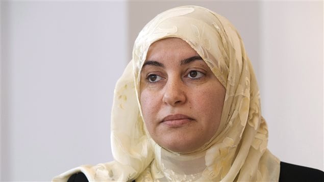 At a news conference on March 27, 2015, Rania El-Alloul said she would take legal action after a judge refused to hear her case because she was wearing a head scarf.