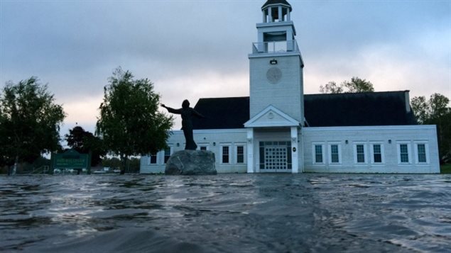 كنيسة غمرت مياه الأمطار جزءا منها في سيدني في مقاطعة نوفا سكوشا