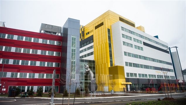 El Centro Universitatio de Salud McGill (CUSM-MUHC por sus siglas en francés e inglés)