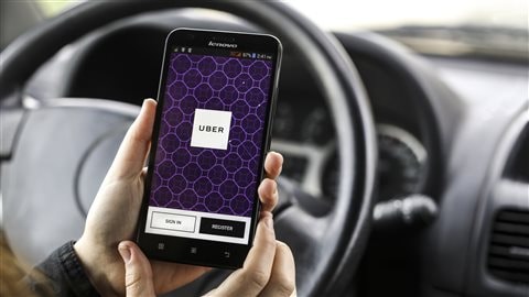 L’application mobile du service de transport par taxi Uber