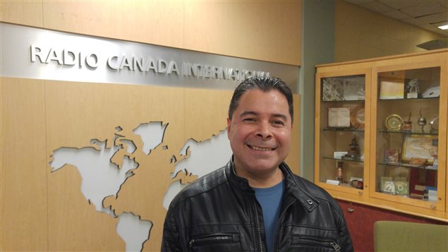 Juan Haro, militante y portavoz del Movimiento por Justicia del Barrio visitó Radio Canadá Internacional.