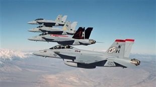Le coût des Super Hornet n’est pas connu à l’heure actuelle. Les libéraux ont déjà estimé que chaque chasseur lui coûterait 65 millions de dollars, contre 175 millions pour un appareil F-35. Ces chiffres ont cependant été régulièrement mis en doute.
