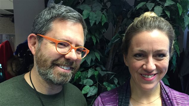Alain Cuerrier, professeur à l'Université de Montréal, nous parle des changements climatiques et plantes médicinales avec l'animatrice Geneviève Murchison Alain Cuerrier, professeur à l'Université de Montréal, nous parle des changements climatiques et plantes médicinales avec l'animatrice Geneviève Murchison