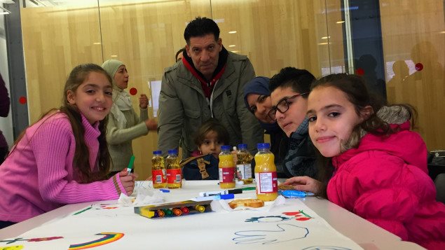 عائلة عيّاش السوريّة تشارك في الاحتفال بمرور سنة على وصول اللاجئين السوريّين إلى كندا
