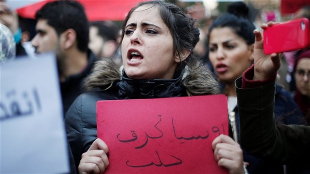 اعتصام اليوم أمام السفارة الروسية في عمّان احتجاجاً على دعم موسكو لنظام الرئيس السوري بشار الأسد.