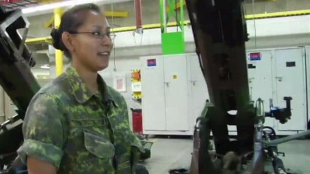 Esther Wolki contó que fue tratada como si fuera *basura* por sus superiores durante su carrera en la Base militar Shilo, en la provincia de Manitoba.