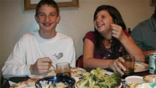 Nazzareno少年时与妹妹Giustina在一起