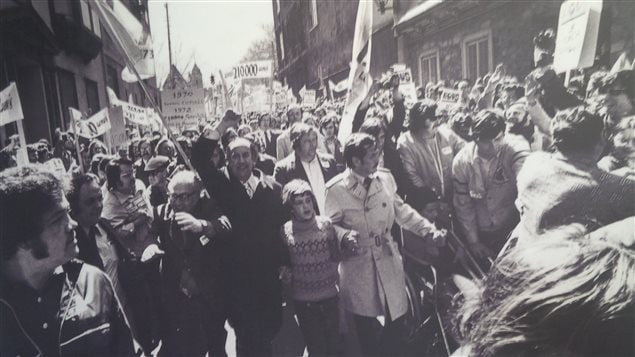Une manifestation lors du front commun des syndicats québécois de 1972 Une manifestation lors du front commun des syndicats québécois de 1972