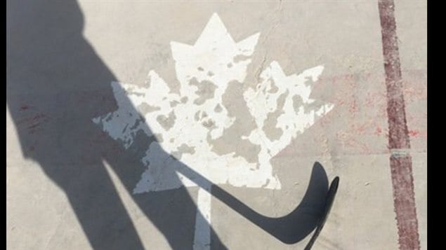 Another Maple Leaf at centre *ice*
