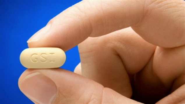 Selon Gilead Sciences,un schéma posologique de Harvoni coûte 67 000$ au Canada. Selon Gilead Sciences,un schéma posologique de Harvoni coûte 67 000$ au Canada.