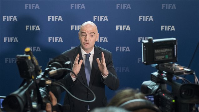 Presidente de la FIFA, Gianni Infantino, quiere más dinero en las arcas de su entidad