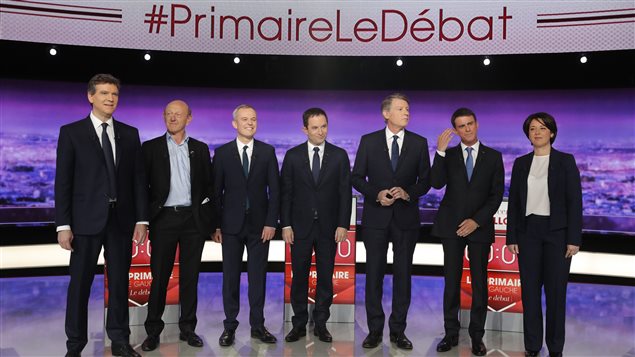Les 7 politiciens français, de la gauche à la droite, Arnaud Montebourg, Jean-Luc Bennahmias, Francois de Rugy, Benoit Hamon, Vincent Peillon, Manuel Valls et Sylvia Pineldans qui ont participé au premier débat télévisé de la primaire de gauche.primaire de gauche Les 7 politiciens français, de la gauche à la droite, Arnaud Montebourg, Jean-Luc Bennahmias, Francois de Rugy, Benoit Hamon, Vincent Peillon, Manuel Valls et Sylvia Pineldans qui ont participé au premier débat télévisé de la primaire de gauche.primaire de gauche