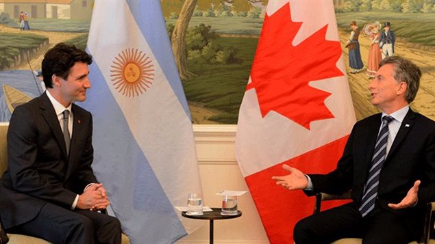 En su visita a Argentina, en noviembre pasado, el primer ministro de Canadá, Justin Trudeau, habló con Mauricio Macri sobre la detención de la líder Milagro Sala.