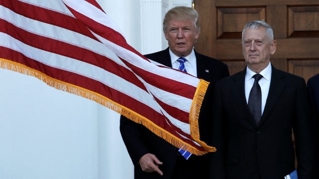L’ex-général James Mattis, choisi par Donald Trump pour diriger le Pentagone, lors d’une rencontre avec le président désigné le 19 novembre dernier Photo : Reuters/Mike Sega