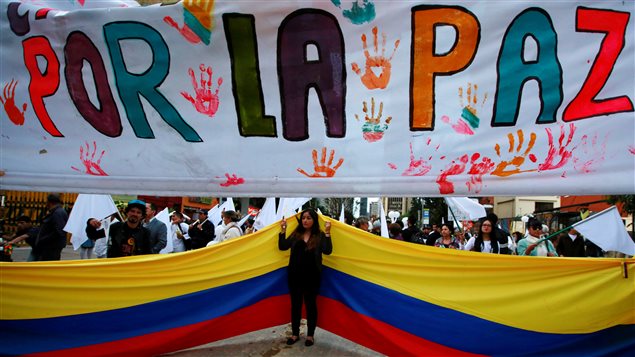 El grueso de la sociedad colombiana apoya la paz.