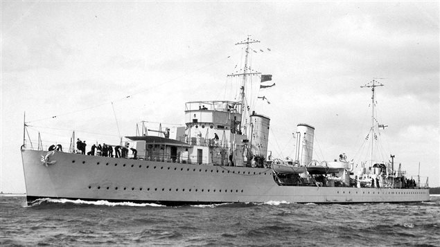 HMCS Skeena-(Note the open bridge) Skeena landed an armed shore party in El Slavador, the first time Canada’s navy ever landed armed personnel on foreign soil.