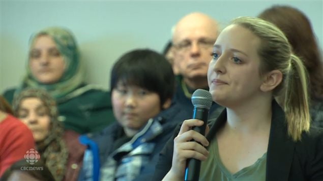 女大学生Laura Shaw要求联邦政府保护女性安全