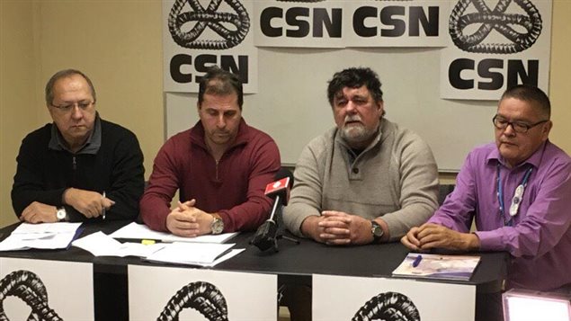 Conférence de presse à Sept-Îles de la Confédération des syndicats nationaux (CSN) et du Conseil central Côte-Nord (CCCN-CSN) qui ont annoncé leur appui à la candidature de la municipalité de l'Île-d'Anticosti pour figurer au patrimoine mondial de l'UNESCO.