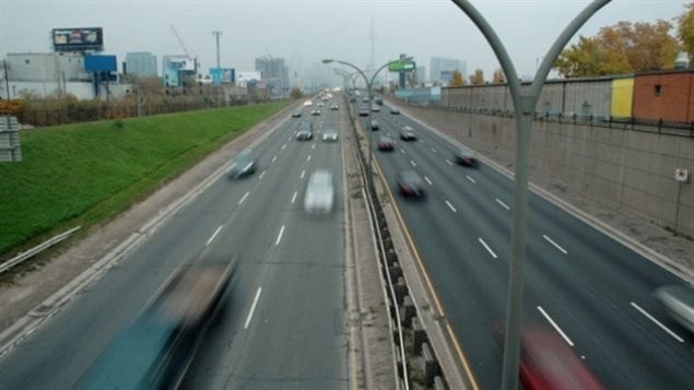 Don Valley 和 Gardiner是进出多伦多市的主要干线