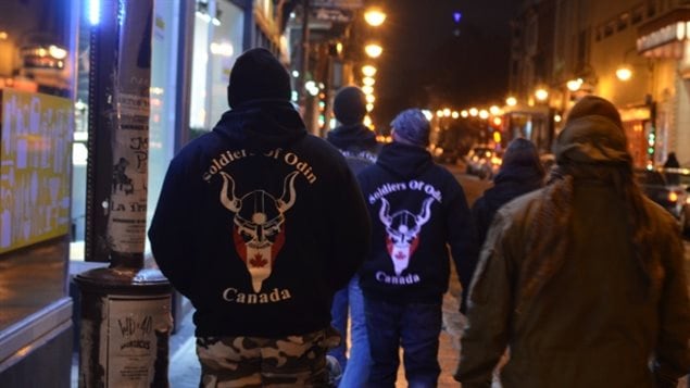 Un grupo de supremacistas blancos, los *Soldados de Odín* en las calles de la ciudad de Quebec.
