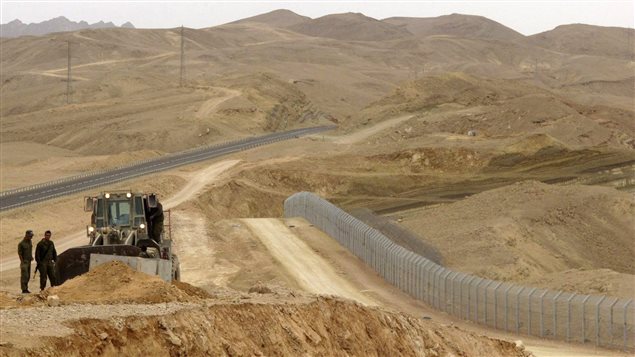Además del límite con Palestina, Israel también levantó defensas en la frontera con Egipto.