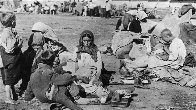 Des familles russes victimes de la famine, vers 1921 Des familles russes victimes de la famine, vers 1921
