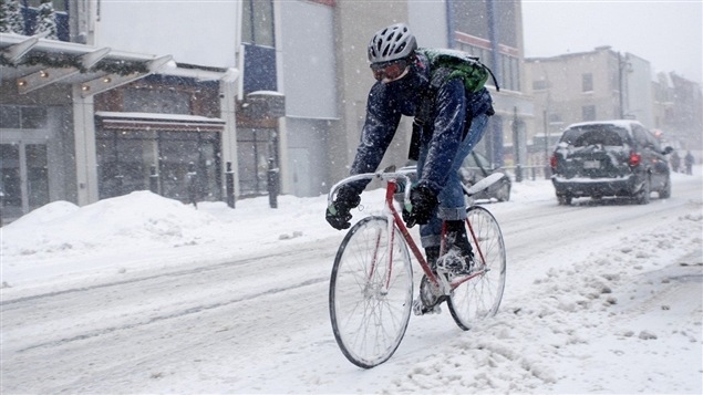 Ciclista en invierno