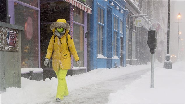 La usualmente colorida Halifax, bajo un espeso manto blanco.