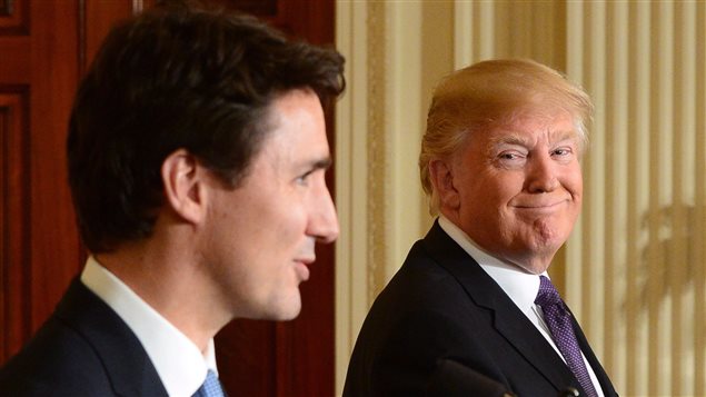 El primer ministro de Canadá, Justin Trudeau y el presidente de Estados Unidos, Donald Trump, el lunes 13 de febrero 2017 en Washington. 