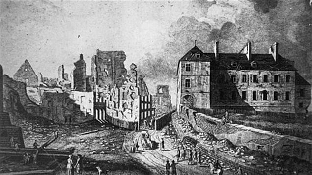 *Vue du palais épiscopal et de ses ruines*, eau-forte réalisée à partir d’un dessin en 1759, après la prise de Québec.Photo: Musée McCord, no I-6406.1