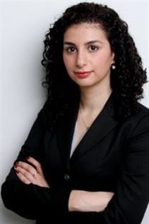 联合国难民署律师Azadeh Tamjeedi