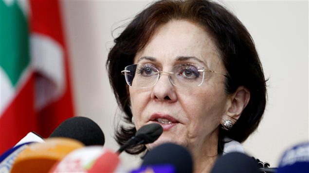 الأمينة العامة التنفيذية للجنة الأمم المتحدة الاقتصادية والاجتماعية لغرب آسيا (إسكوا) ريما خلف معلنة استقالتها من منصبها خلال مؤتمر صحافي عقدته يوم الجمعة الفائت في مقر نقابة الصحافة اللبنانية في بيروت.