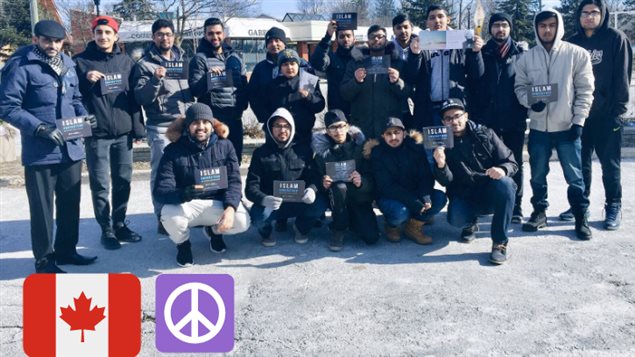 Membres de l’Association des jeunes musulmans Ahmadiyya du Canada